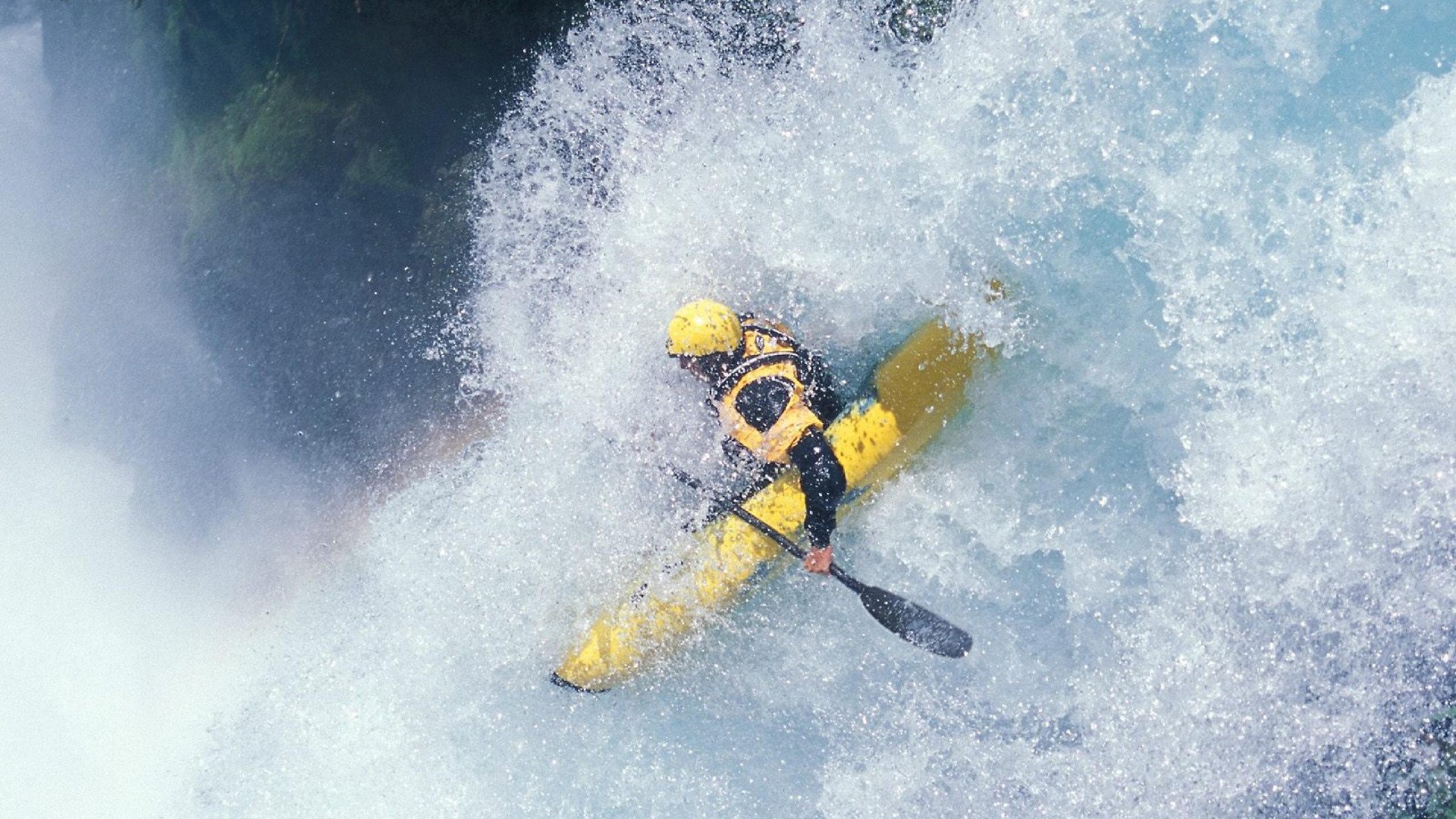 文班亚马一锤定音，深圳队力克鹈鹕夺下争冠战关键胜利