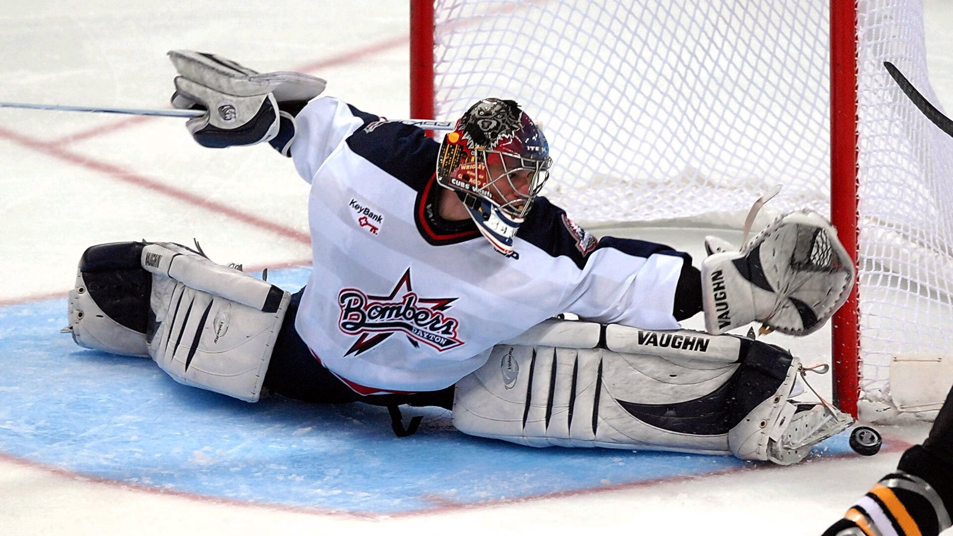 智利生死战力克苏格兰,门神拉亚三度救主成关键先生