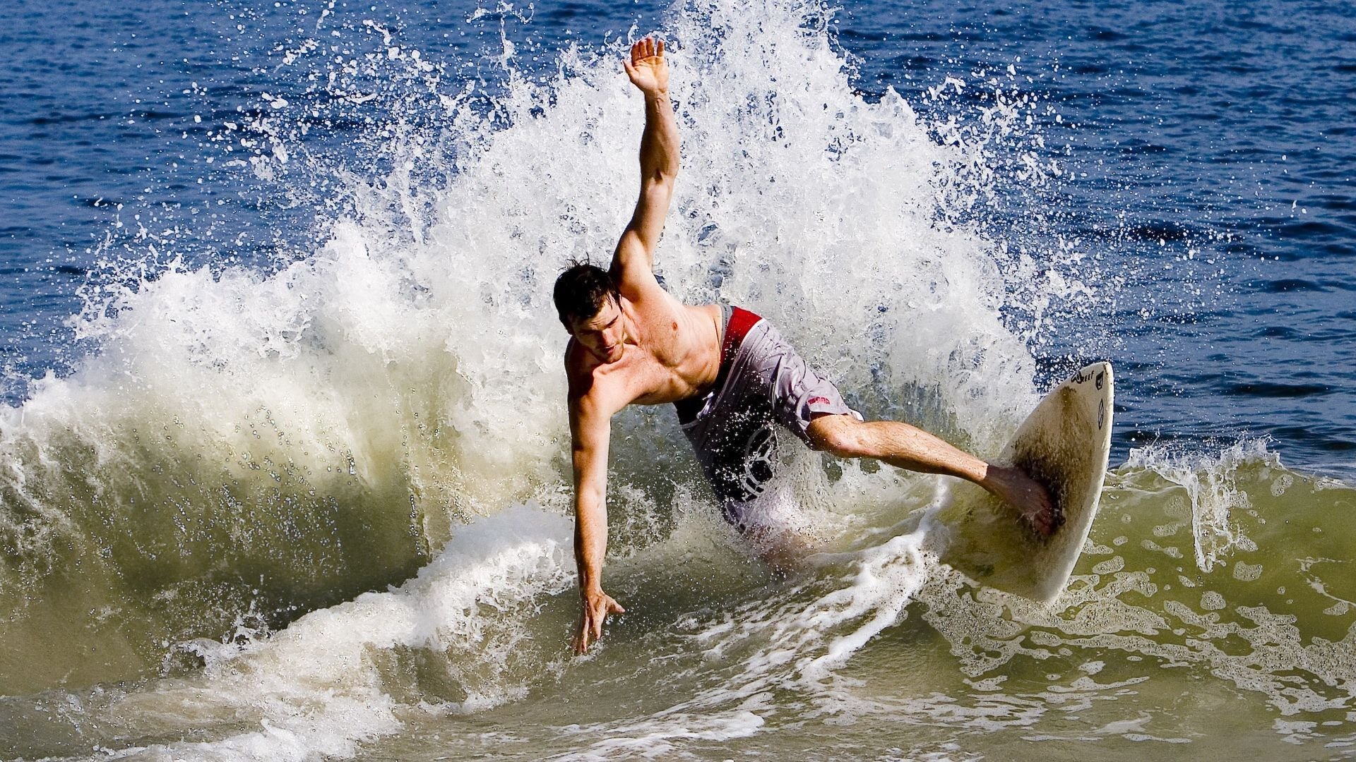 红土之王跨界征服，联合杯鏖战温网，纳达尔统治全场的不朽传奇